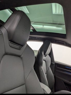 Used 2024 Porsche Macan 4 Electric image 24