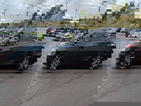 Used 2016 Toyota Camry SE image 4