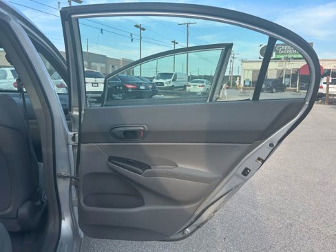 Used 2010 Honda Civic DX-VP image 13