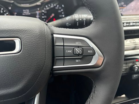 New 2025 Jeep Compass Latitude w/ Altitude Special Edition image 21