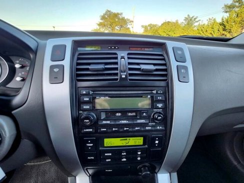 Used 2007 Hyundai Tucson SE image 13