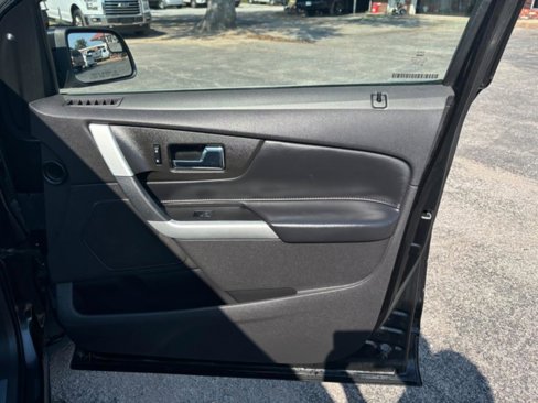 Used 2013 Ford Edge Limited image 27