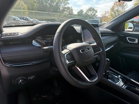 Used 2022 Jeep Compass Latitude w/ Sun and Sound Group image 10