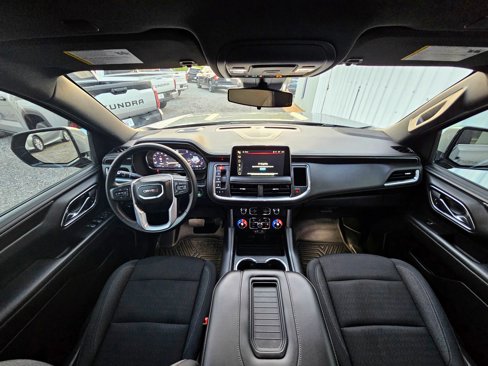 Used 2024 GMC Yukon SLE image 9