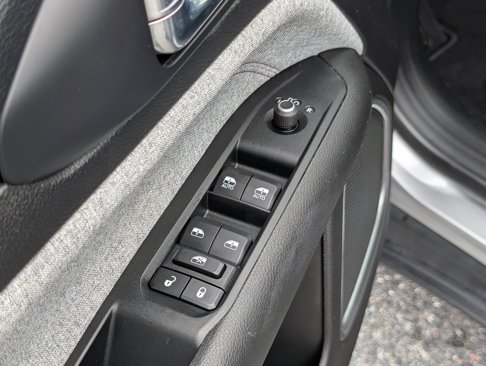 Used 2022 Jeep Compass Latitude image 12