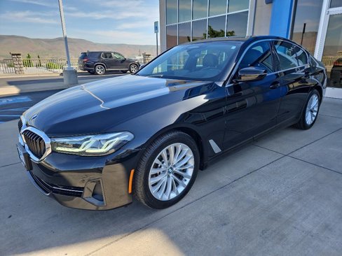 Used 2022 BMW 530i xDrive w/ Executive Package image 1