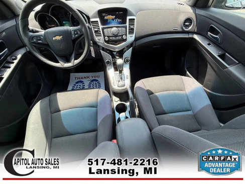 Used 2015 Chevrolet Cruze LT image 10