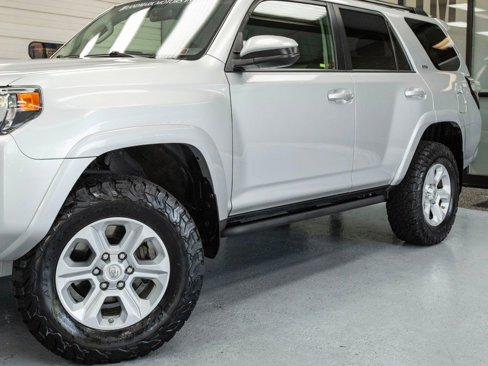 Used 2017 Toyota 4Runner SR5 image 12