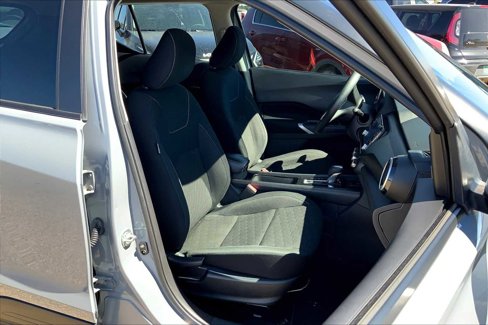 Used 2024 Nissan Kicks SV image 8