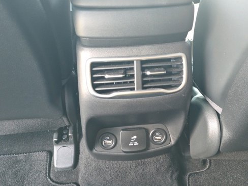 Used 2023 Hyundai Santa Fe Calligraphy image 17