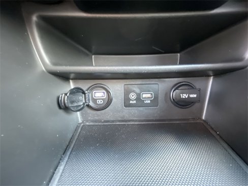 Used 2021 Hyundai Kona Night image 19