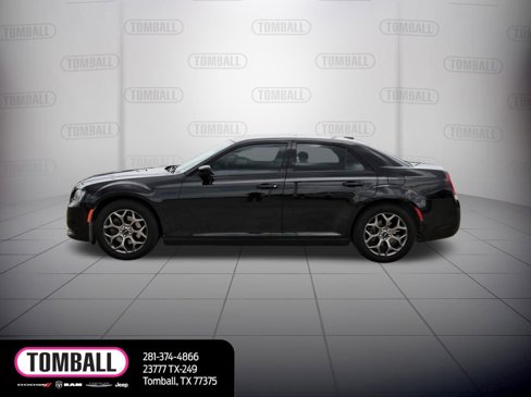 Used 2017 Chrysler 300 S image 4