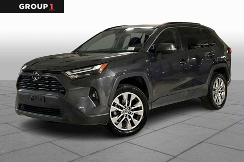 Used 2022 Toyota RAV4 XLE Premium image 1