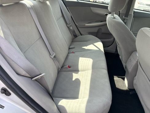 Used 2010 Toyota Corolla image 22