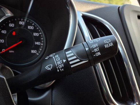 Used 2023 Chevrolet Equinox LT image 18