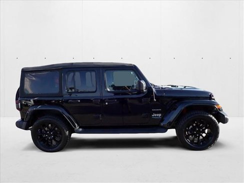 Used 2021 Jeep Wrangler Unlimited Sahara w/ Cold Weather Group image 5