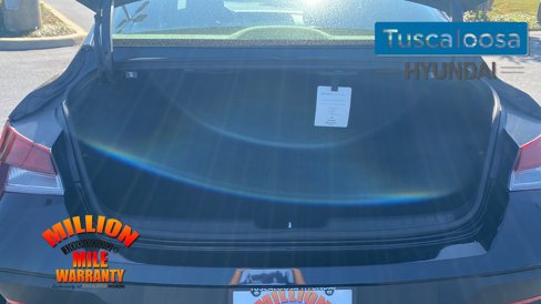 Used 2024 Hyundai Elantra SEL image 11