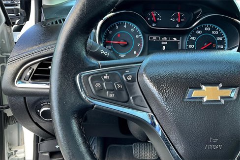 Used 2016 Chevrolet Cruze Premier image 18