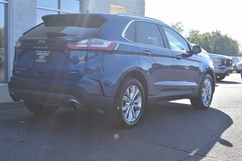 Used 2022 Ford Edge Titanium image 11