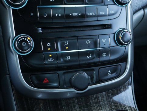 Used 2014 Chevrolet Malibu LT image 16