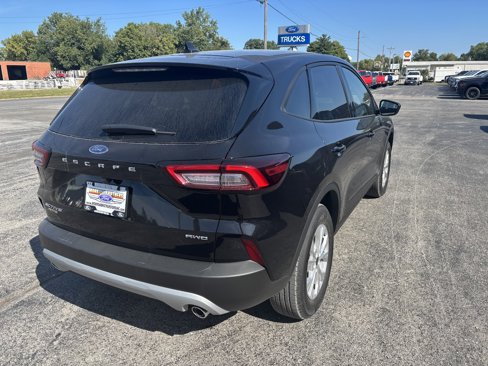 New 2025 Ford Escape Active w/ Cold Weather Package image 4