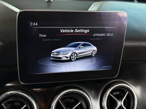 Used 2018 Mercedes-Benz CLA 250 image 28