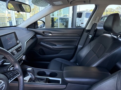 Used 2020 Nissan Altima 2.5 SR image 17