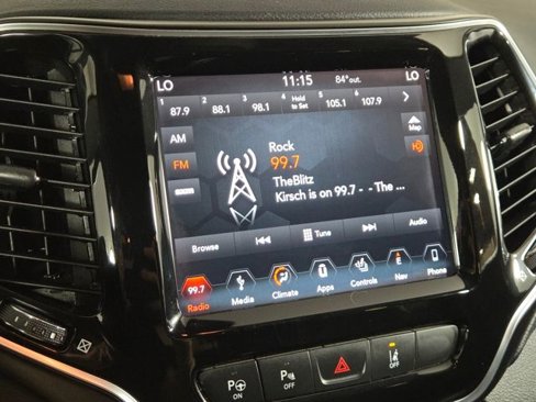 Used 2019 Jeep Cherokee Limited w/ Technology Group image 25