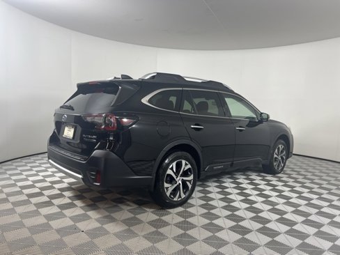 Used 2022 Subaru Outback Touring XT image 7