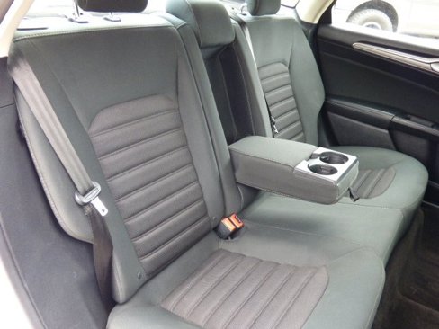 Used 2018 Ford Fusion SE image 6