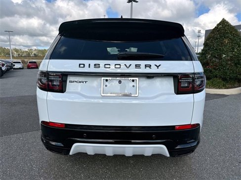 New 2025 Land Rover Discovery Sport Dynamic SE image 4