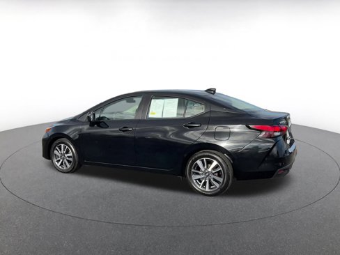 Used 2023 Nissan Versa SV image 10