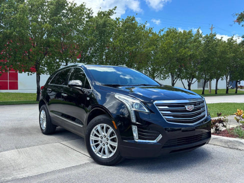 Used 2019 Cadillac XT5 FWD image 2