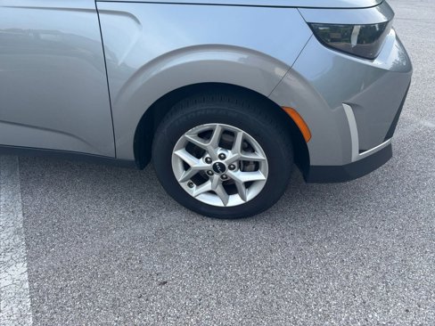 Used 2023 Kia Soul LX w/ LX Technology Package image 28