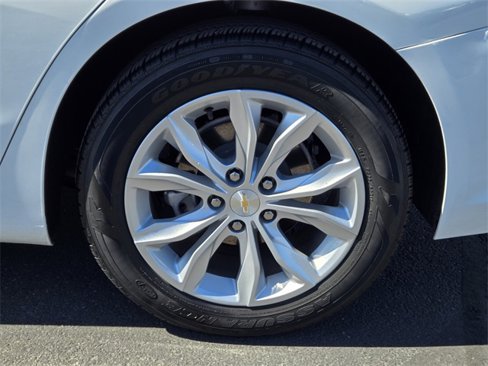 Used 2024 Chevrolet Malibu LT image 8
