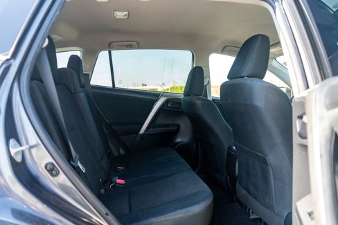 Used 2015 Toyota RAV4 LE image 13