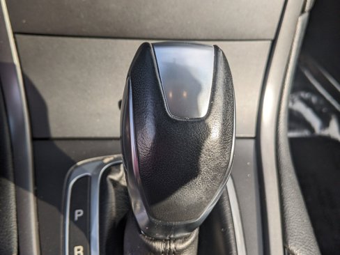 Used 2016 Ford Edge SE image 29