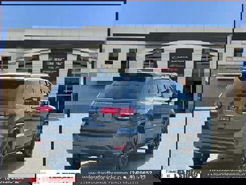 Used 2018 Jeep Grand Cherokee Altitude image 6