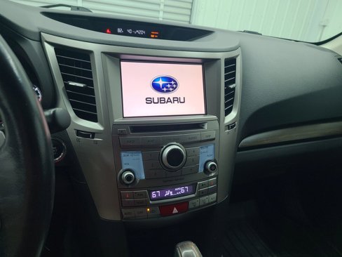 Used 2013 Subaru Outback 3.6R Limited w/ Special Appearance Pkg image 26