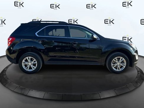 Used 2017 Chevrolet Equinox LT w/ Convenience Package image 2