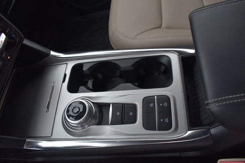 Used 2023 Ford Explorer Limited image 19
