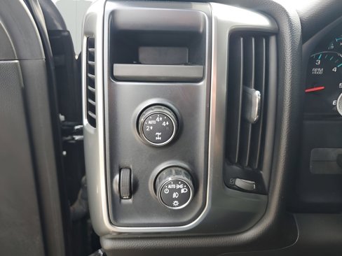 Used 2015 Chevrolet Silverado 1500 LT w/ Texas Edition, 1LT Trim image 31