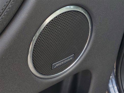 Used 2024 Land Rover Discovery Sport S image 15