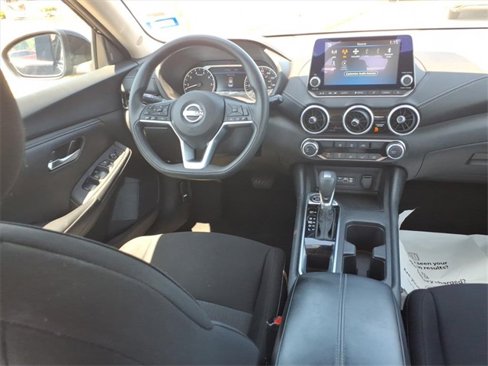 Used 2024 Nissan Sentra SV image 4