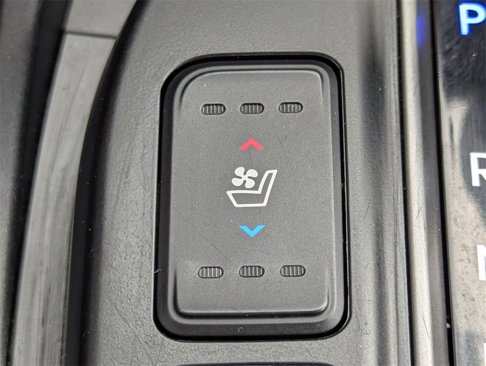 Used 2018 Hyundai Santa Fe Sport w/ Cargo Package image 18