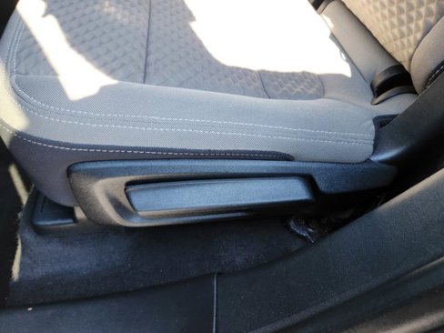 Used 2020 Ford Escape SE image 30