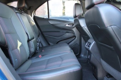 Used 2022 Chevrolet Equinox RS w/ Infotainment Package image 43