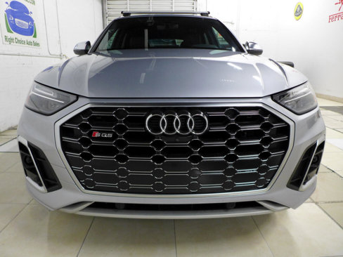 Used 2021 Audi SQ5 Premium Plus w/ Premium Plus Package image 9