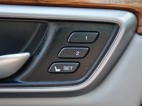 Used 2017 Honda CR-V Touring image 28
