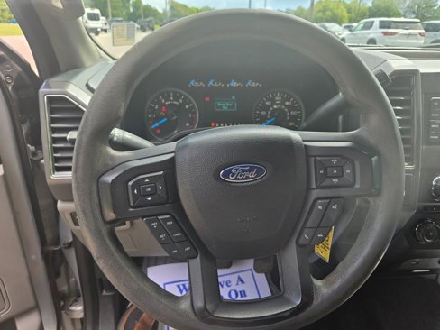 Used 2017 Ford F150 XLT image 10